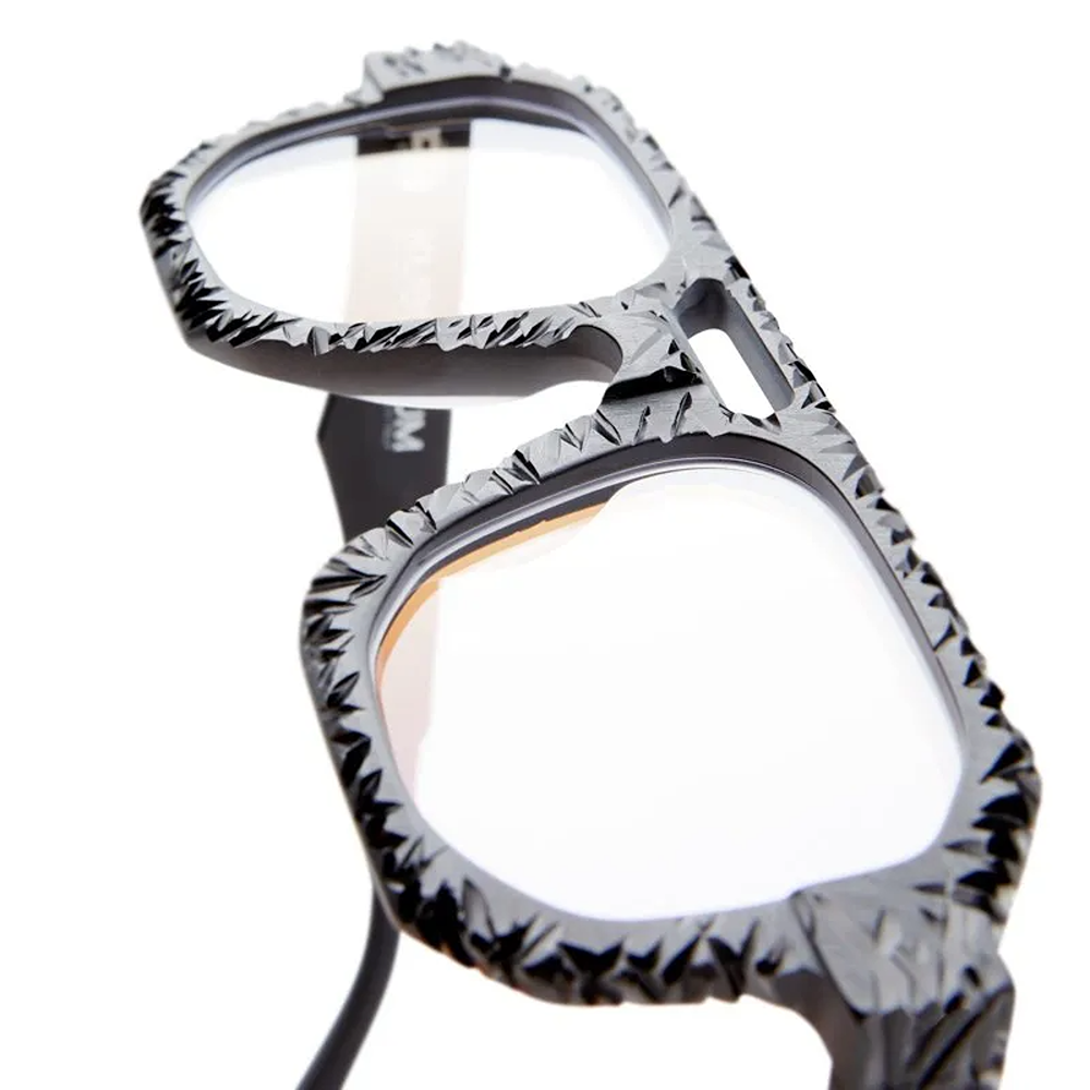 Kuboraum eyewear Model K33 col. BM CY