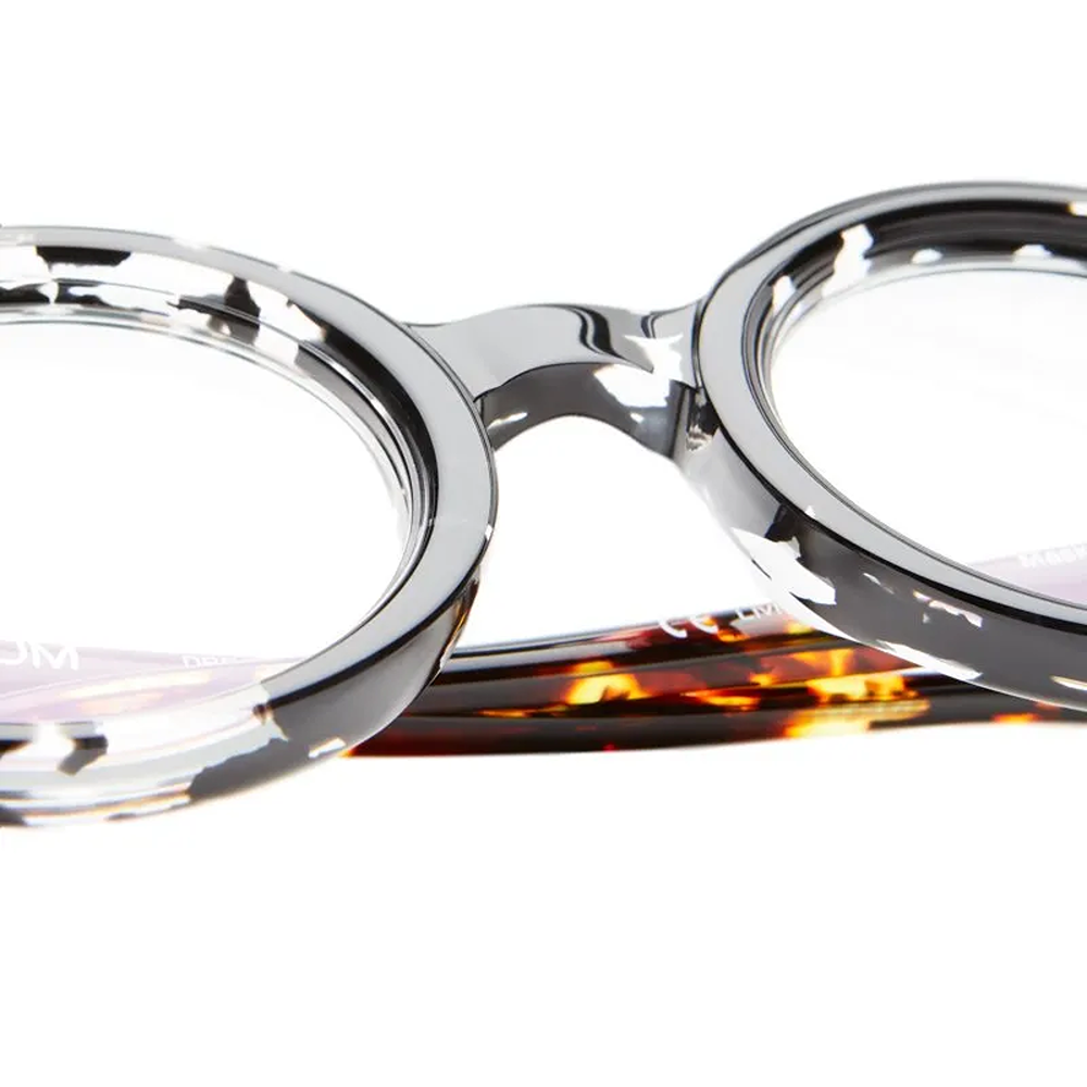 Kuboraum eyewear Model P1 col. CH