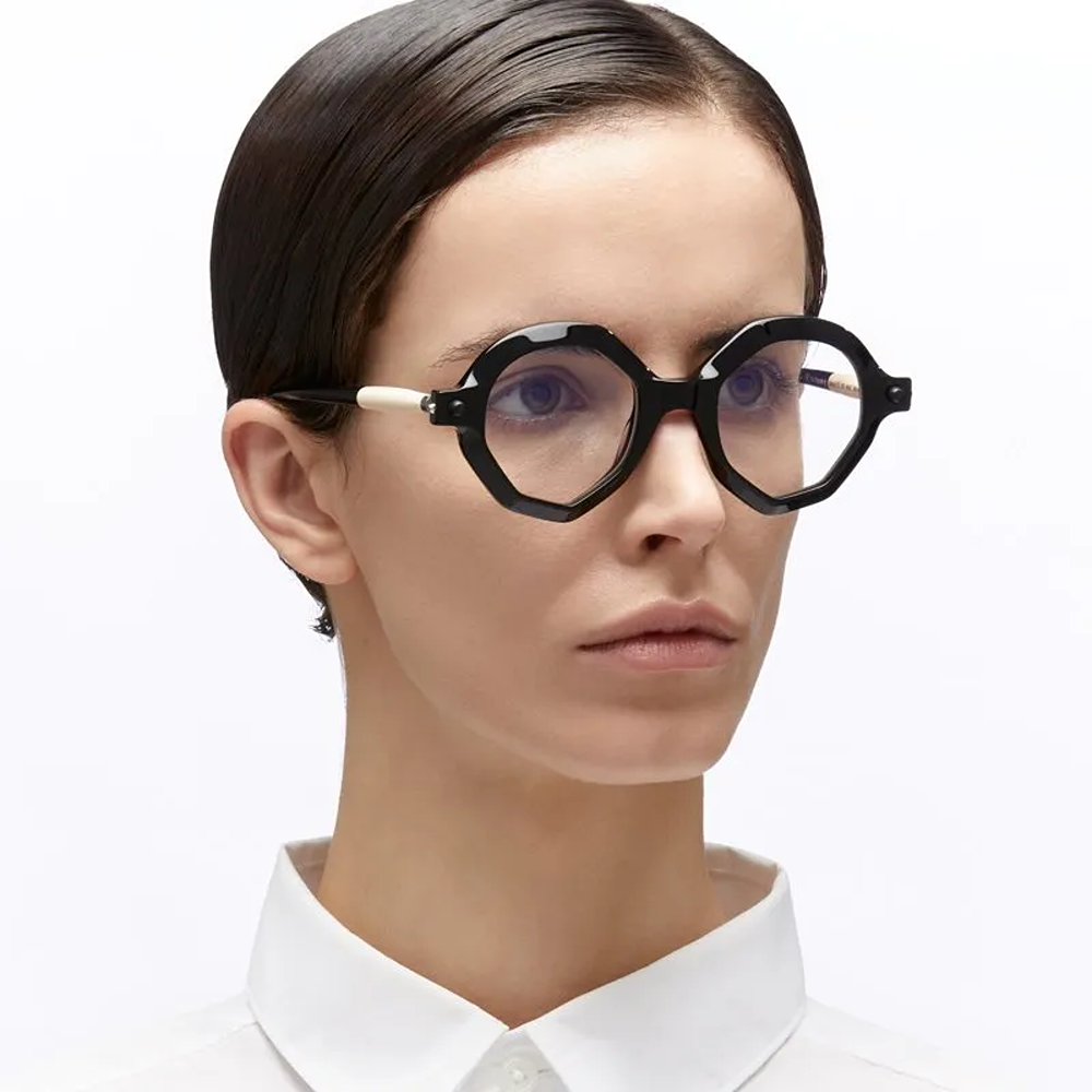 Kuboraum eyewear Model P18 col. BYB