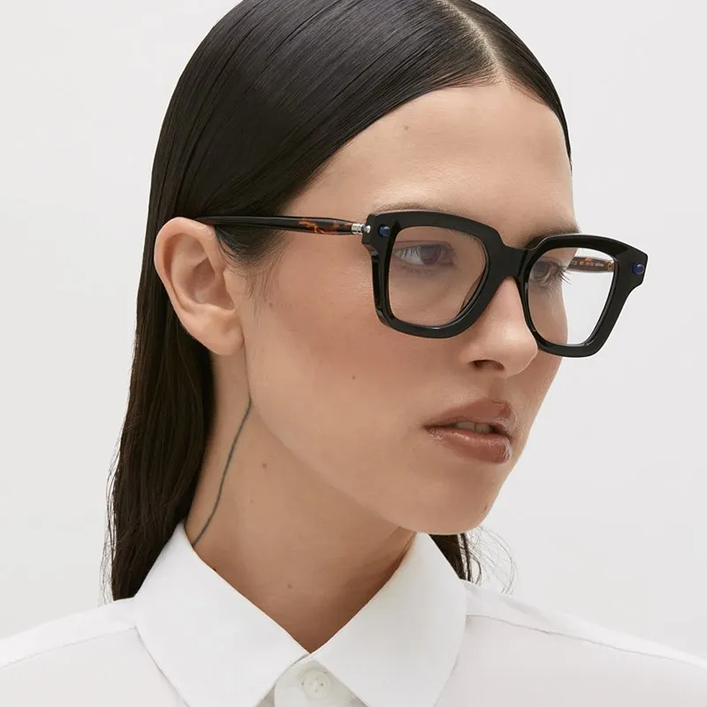 Kuboraum eyewear Model P28 col. BS