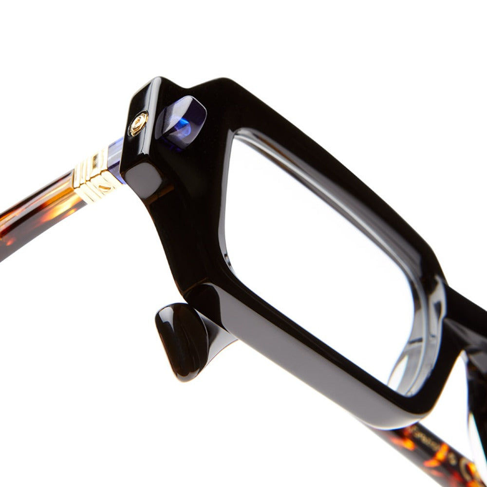 Kuboraum eyewear Model Q9 col. BST