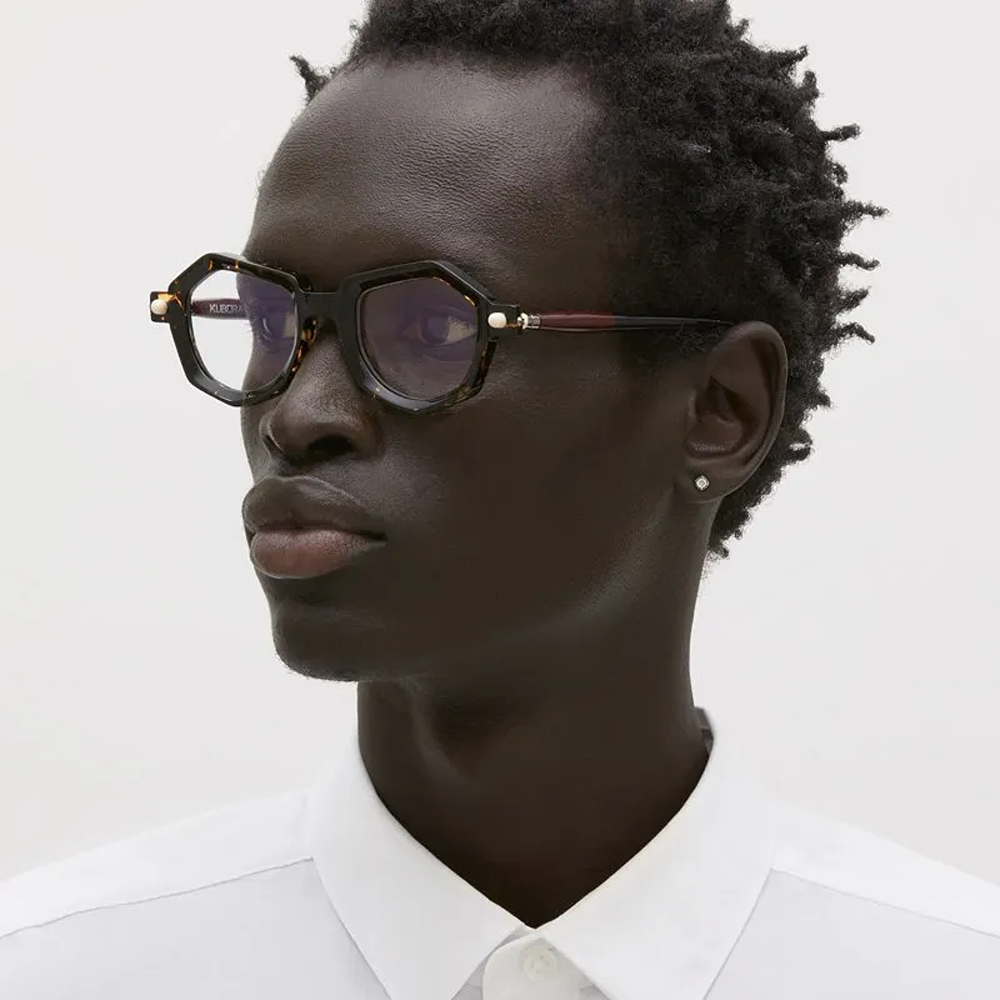 Kuboraum eyewear Model P27 col. HOF